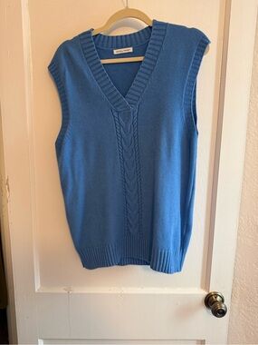 House of Tweed Sleeveless Knit Sweater Vest Blue V-Neck Preppy